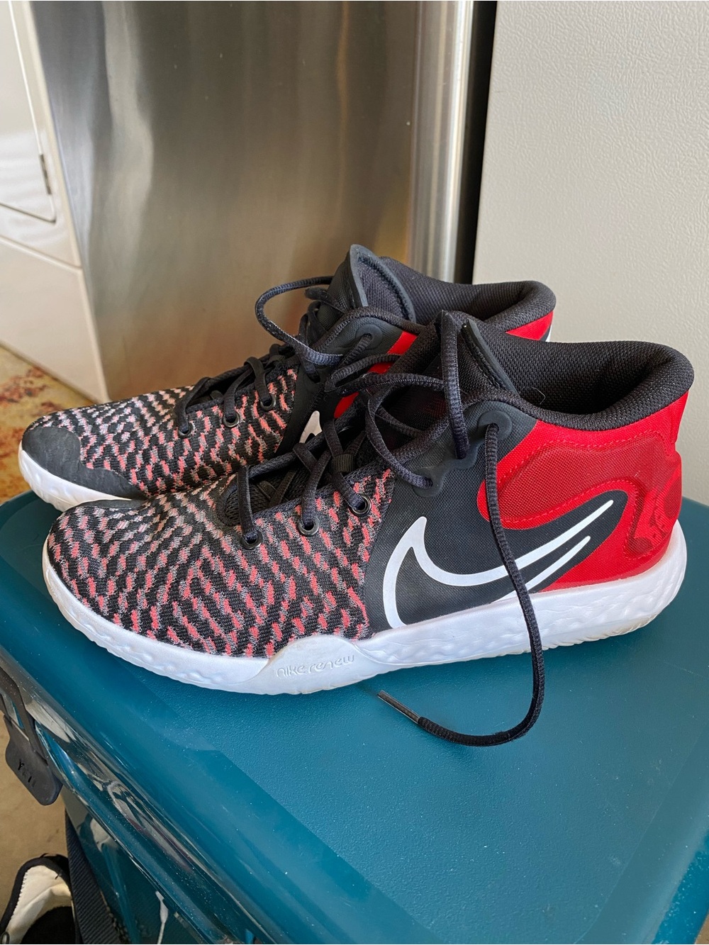 Nike KD Trey 5 VIII 'Bred' sneakers